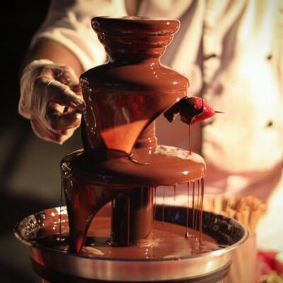 Šokolaadi purskkaev / šokolaadi vulkaan
